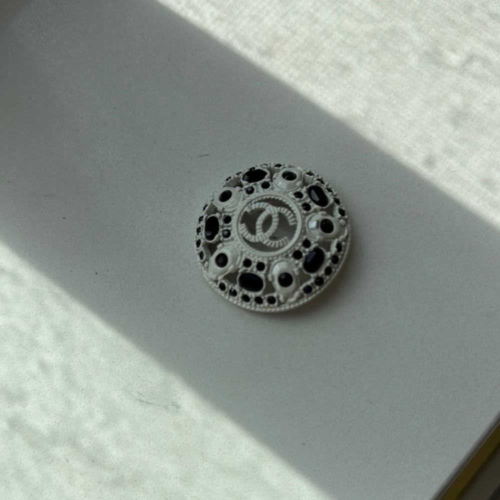 CHANEL Monochrome Embellished Button